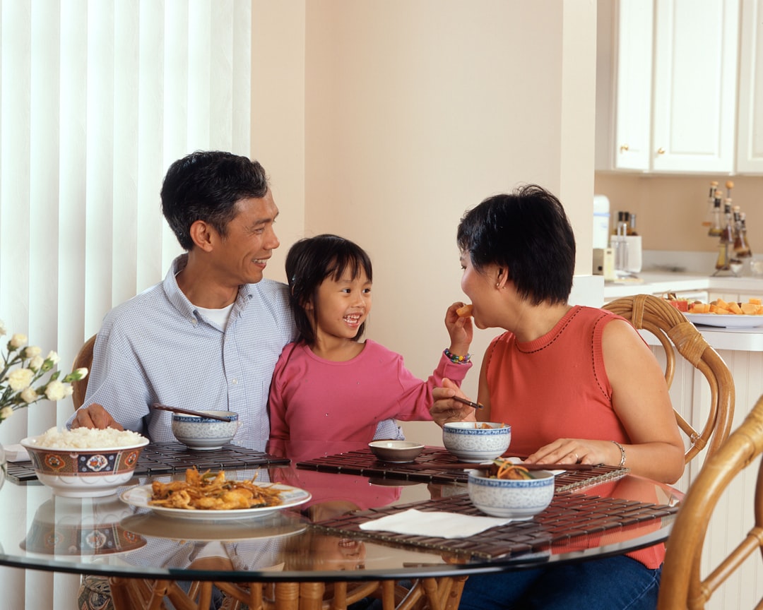 family discussion home table