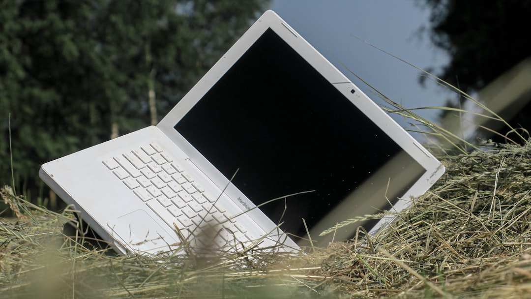 job posting laptop pitfall warning