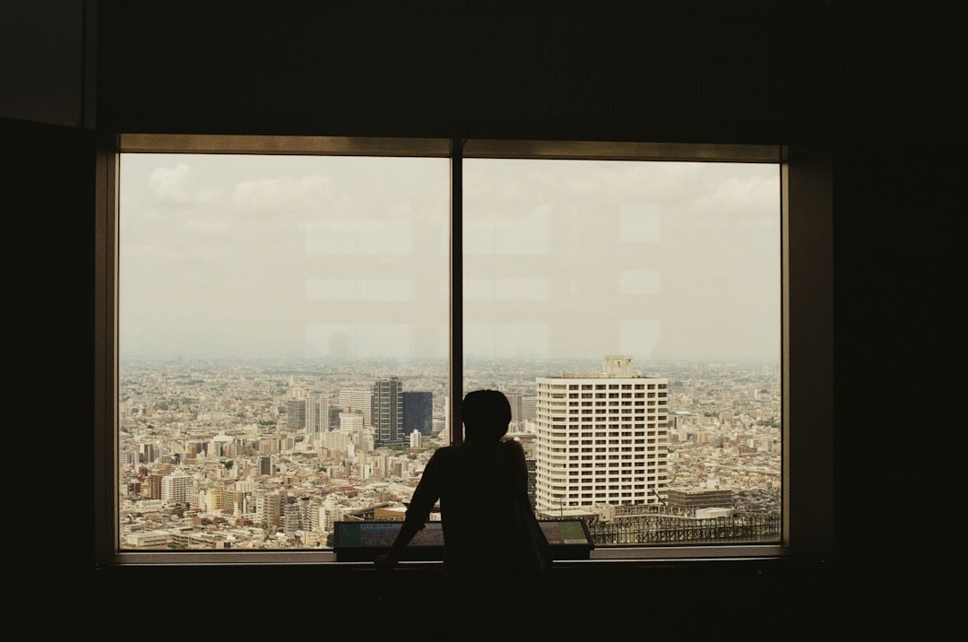 remote worker home office japan loneliness