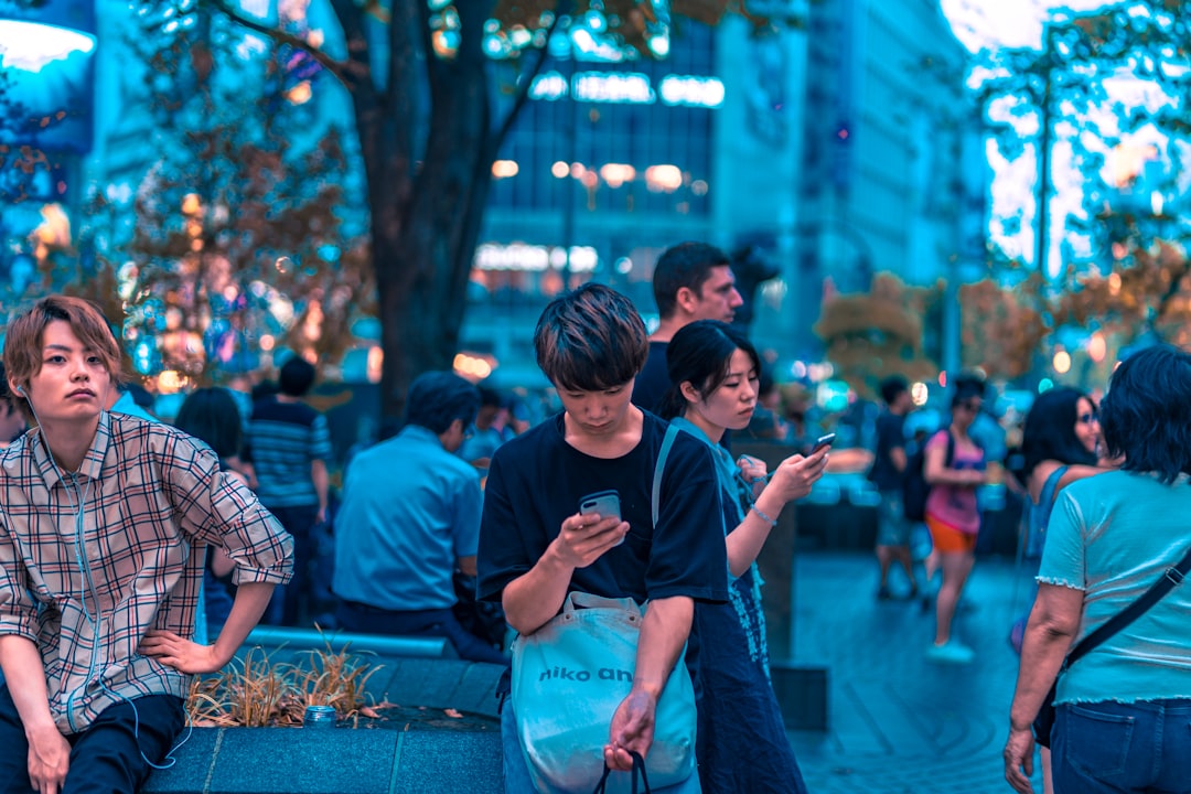 social media networking smartphone japanese
