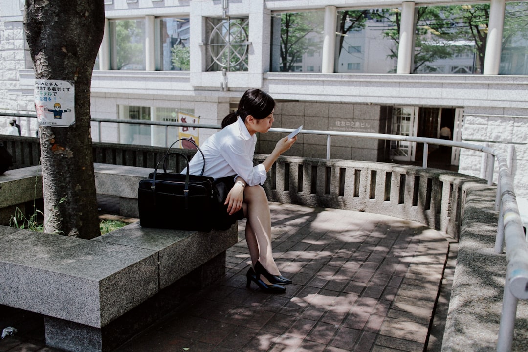 japanese office worker choosing course