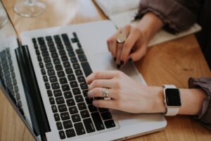 online study laptop financial planner