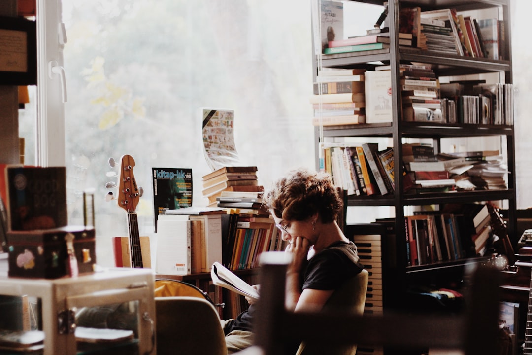 books online learning desk reading