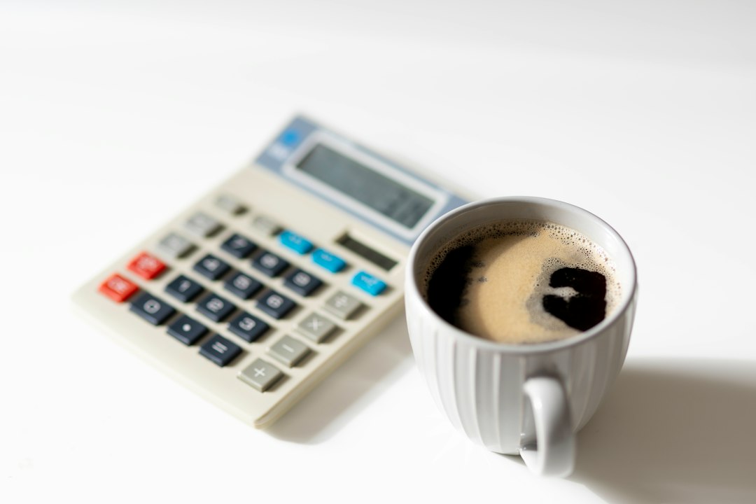 calculator money savings budget