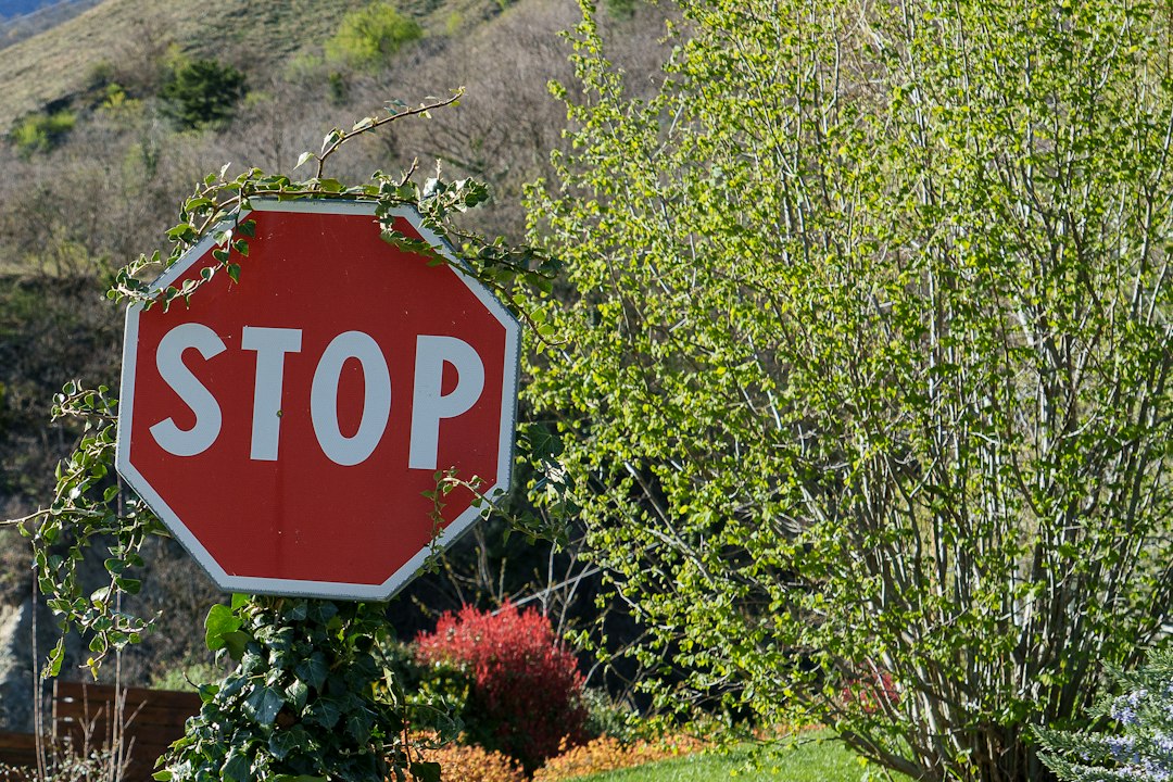 warning sign caution red